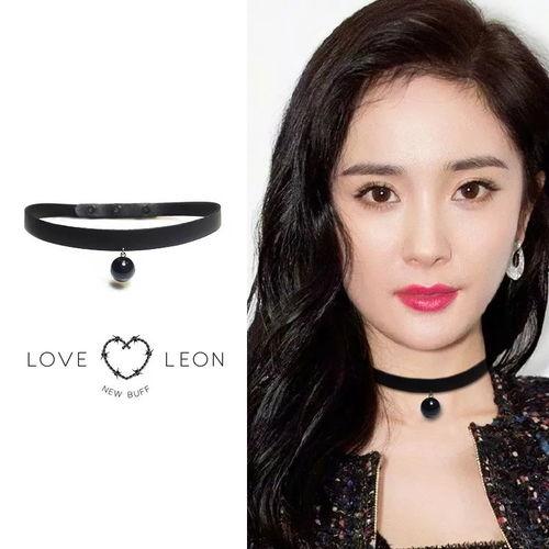 明星戴颈链,明星们的时尚颈链风采