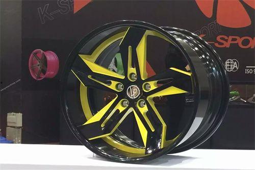 网红旋压轮毂定做,引领时尚潮流的个性化车轮艺术